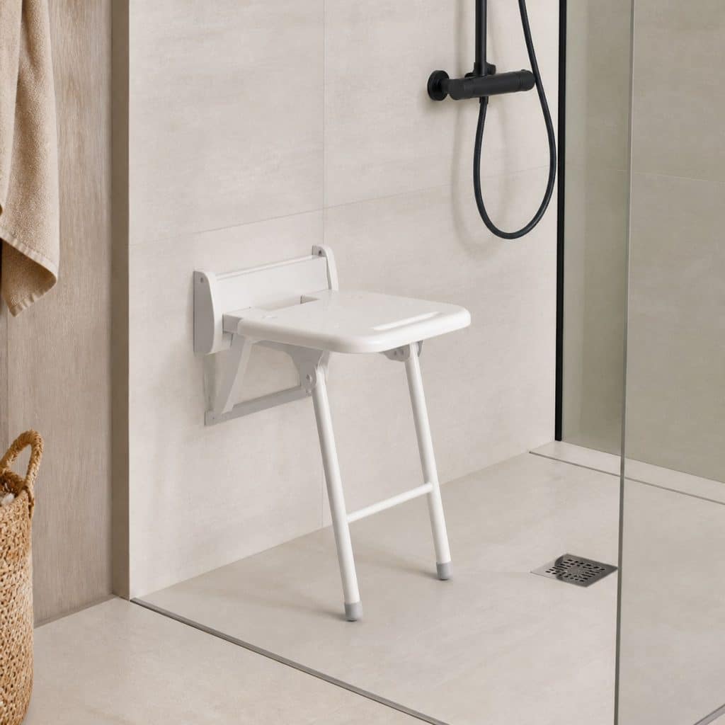Siège de douche pliable transportable présenté seul