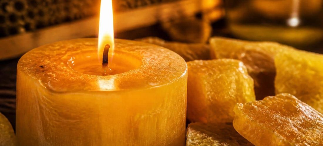 découvrez comment une concentration élevée en cire d'abeille augmente significativement la durée de vie de vos bougies pour un éclairage plus durable et naturel.
